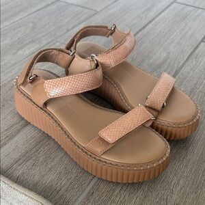 Dolce Vita Debra Platform Sandal